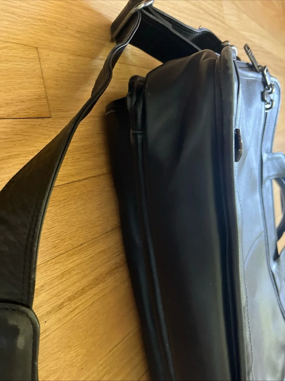 Tumi executive style